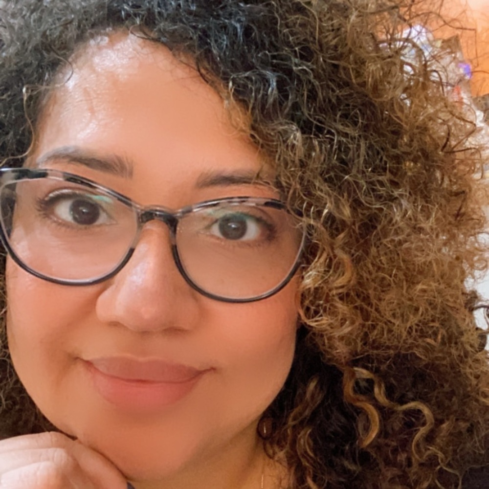 Meet your Posher, Carolyn